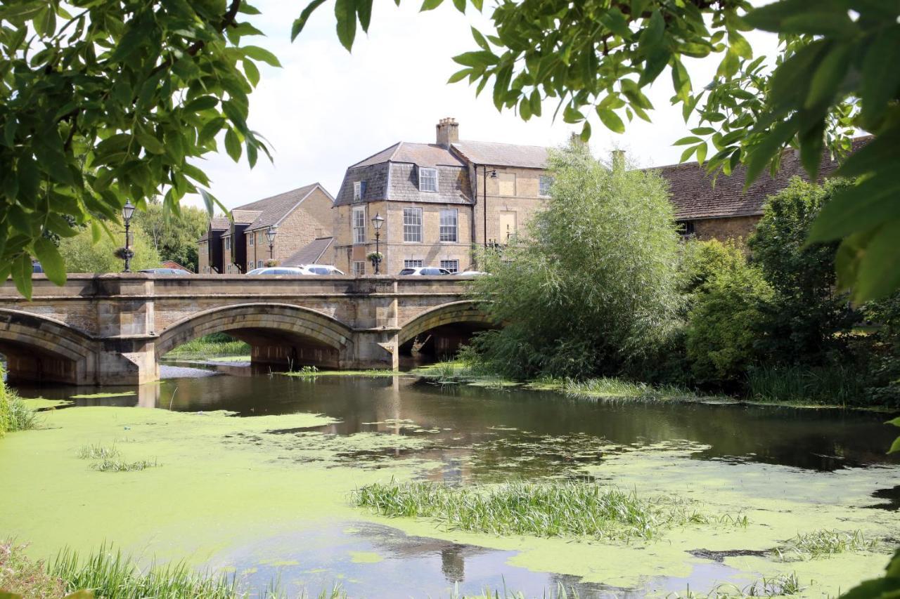 Luxury 3 Bed Apartment In The Heart Of Stamford Exterior foto